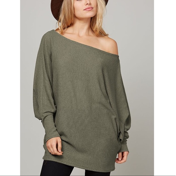 Tops - One Shoulder Knit Top